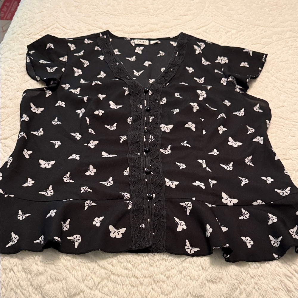Cato Black Butterfly Print Button-Front Blouse